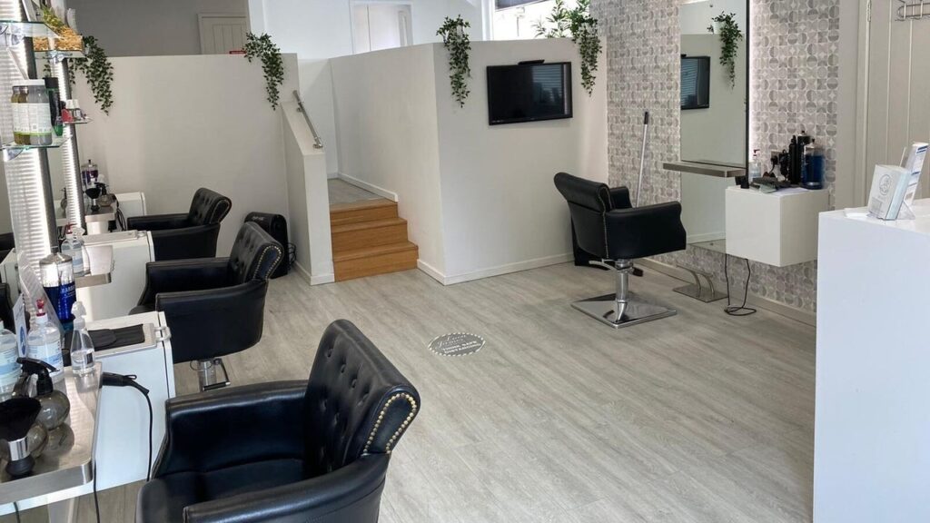 e47649d1-7d53-4bcf-b534-b4c9302ae3bf-lucajameshairandbeauty-gb-england-sawston-fresha-5370765