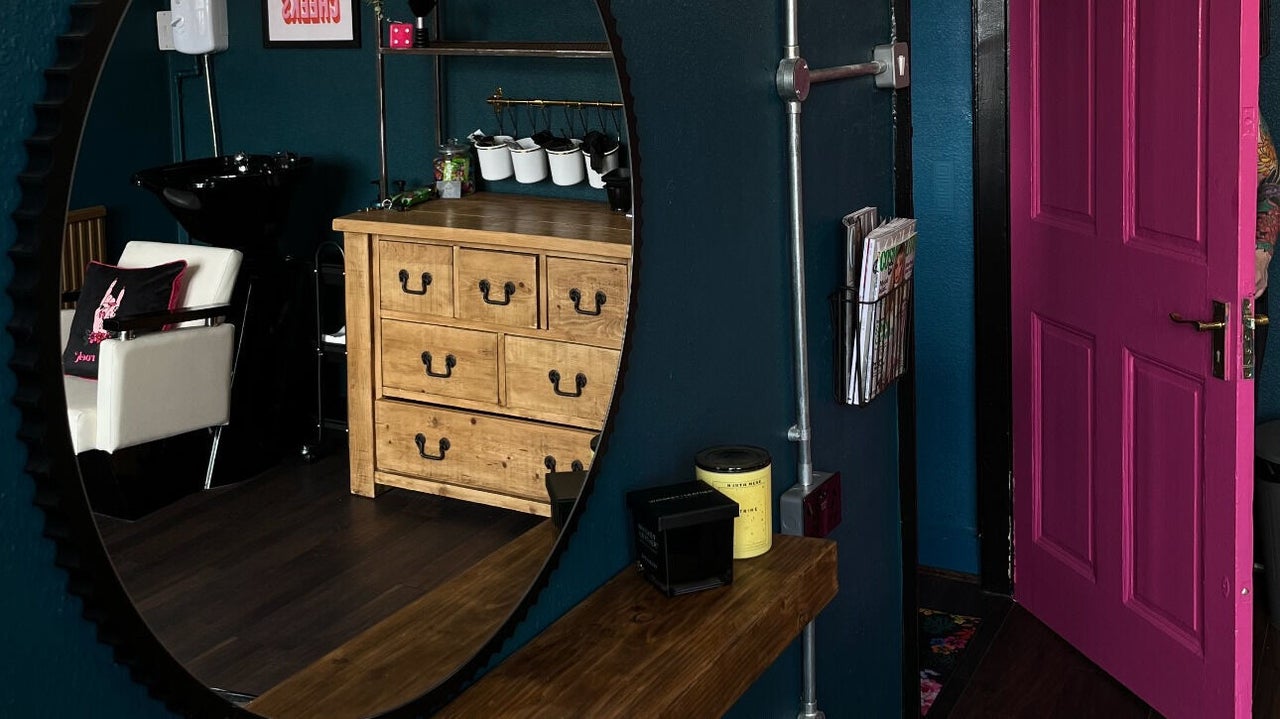 e4990d1e-f6c8-410a-b7d2-d866471db3c3-sacredhair-gb-england-northshields-fresha-2712923