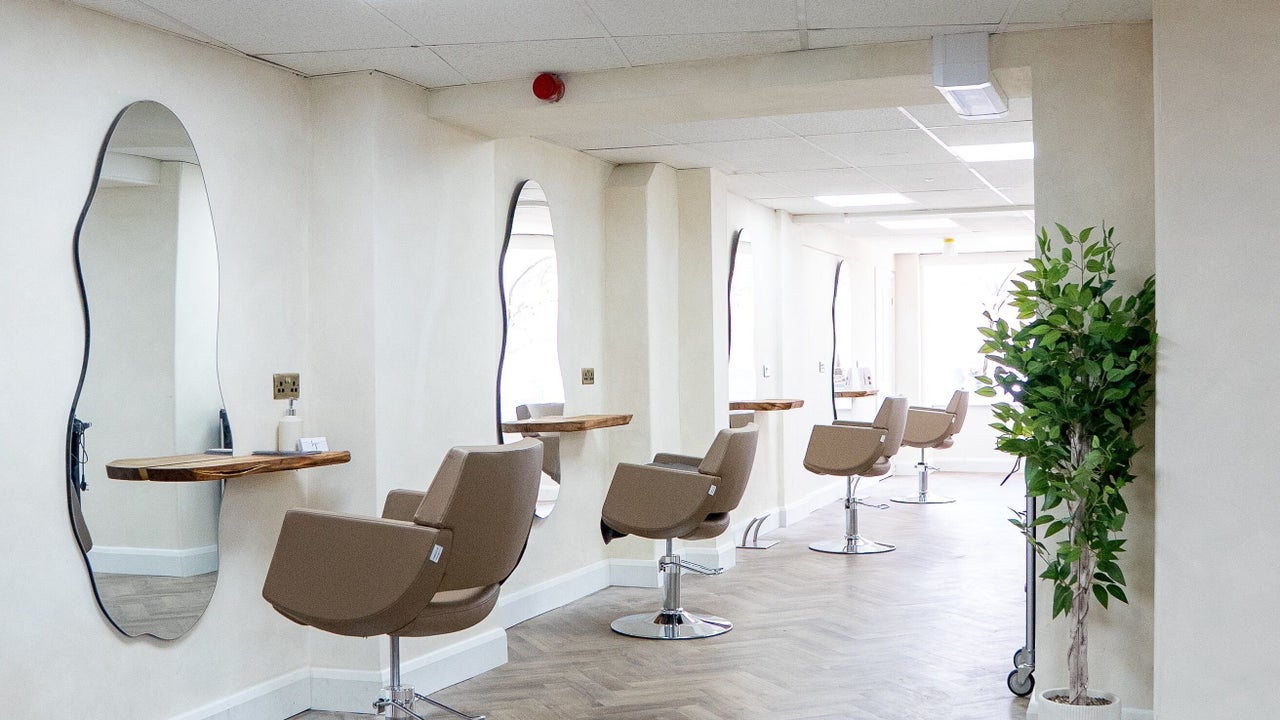 e4bdfc36-c76d-4681-8e6e-89f2ef50129a-jenniferholmeshairandbeautyltd-gb-england-masham-ripon-fresha-2549405