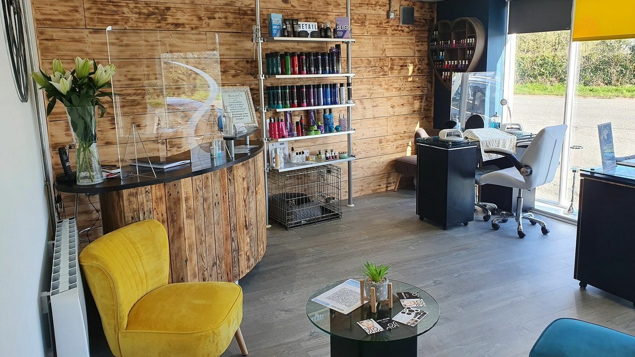 e4d016b4-c1d1-4e1b-897e-fd478428f4dd-illusions-gb-england-redruth-fresha-3120965