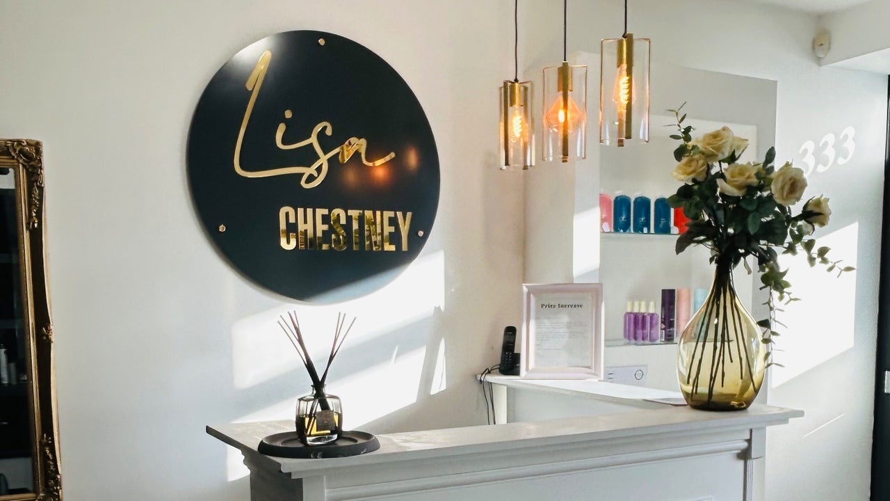 e4f4d8ed-ce9b-4812-9955-bbac44bd9098-gemhairdesign-gb-england-greenmount-fresha-3265930