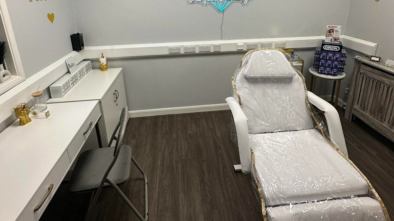 e512fc7d-cdd9-4106-81fa-477c558d09fd-perfectpiercingsskinandlaserclinic-gb-england-saintneots-eatonsocon-fresha-4936389