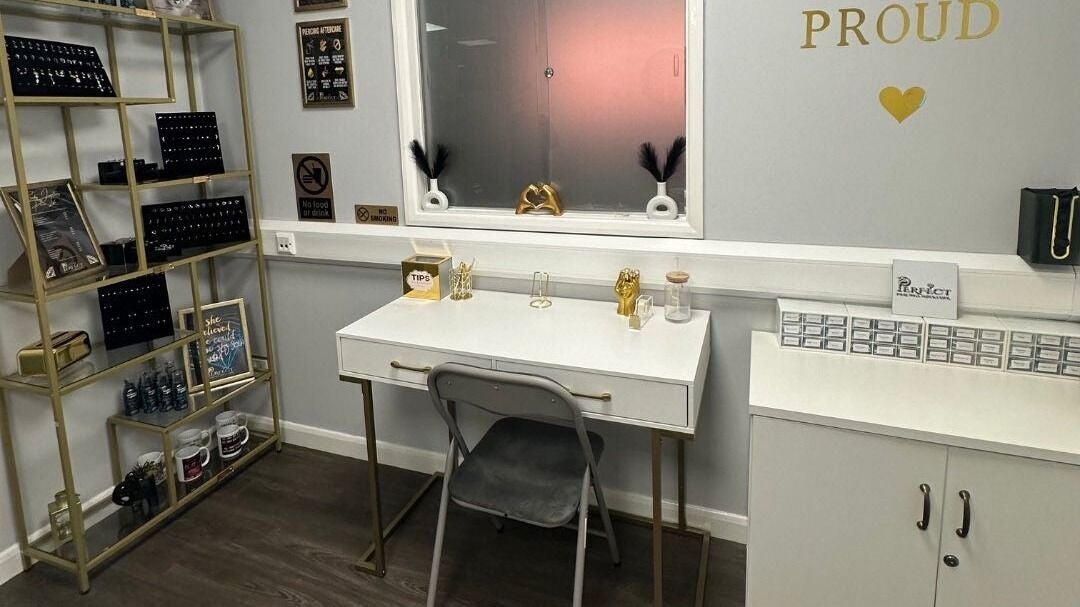 e60bc90e-e4d0-44c8-899b-997fb73882f7-perfectpiercingsskinandlaserclinic-gb-england-saintneots-eatonsocon-fresha-5522826