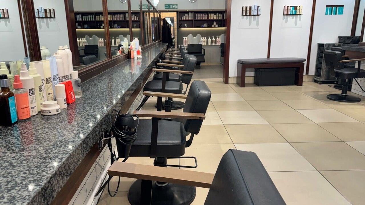 e65c51ba-fa80-4937-b19f-b7cba9e5295d-mahoganyhairdressing-littleclarendonstreet-gb-england-oxford-fresha-2103415