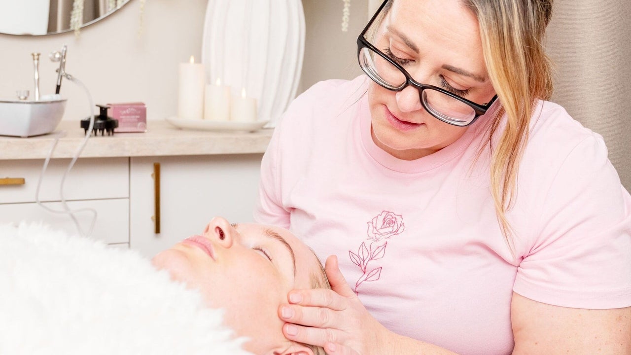 e6fcf1fc-205c-48c0-8c66-2bc8fd721c47-rlcbeautyskincare-gb-england-weybridge-fresha-4978321