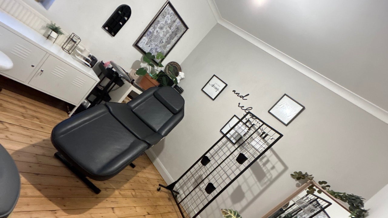 e7964229-566b-4efd-aeea-087335ce6240-elbeautbeautyandaesthetics-gb-england-huddersfield-lockwood-fresha-1414556