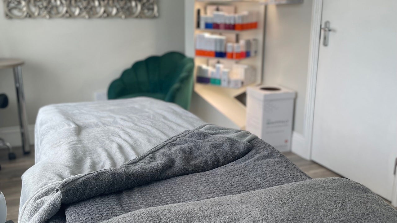 e79c888e-bf01-4575-8d15-df5172f34bd1-louiserileybeauty-gb-england-leamingtonspa-fresha-8079499