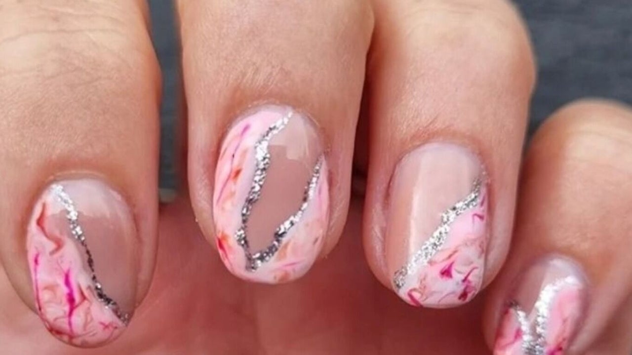 e7a04a47-0c0d-4009-8e00-ea9b83bdfbd5-8719027