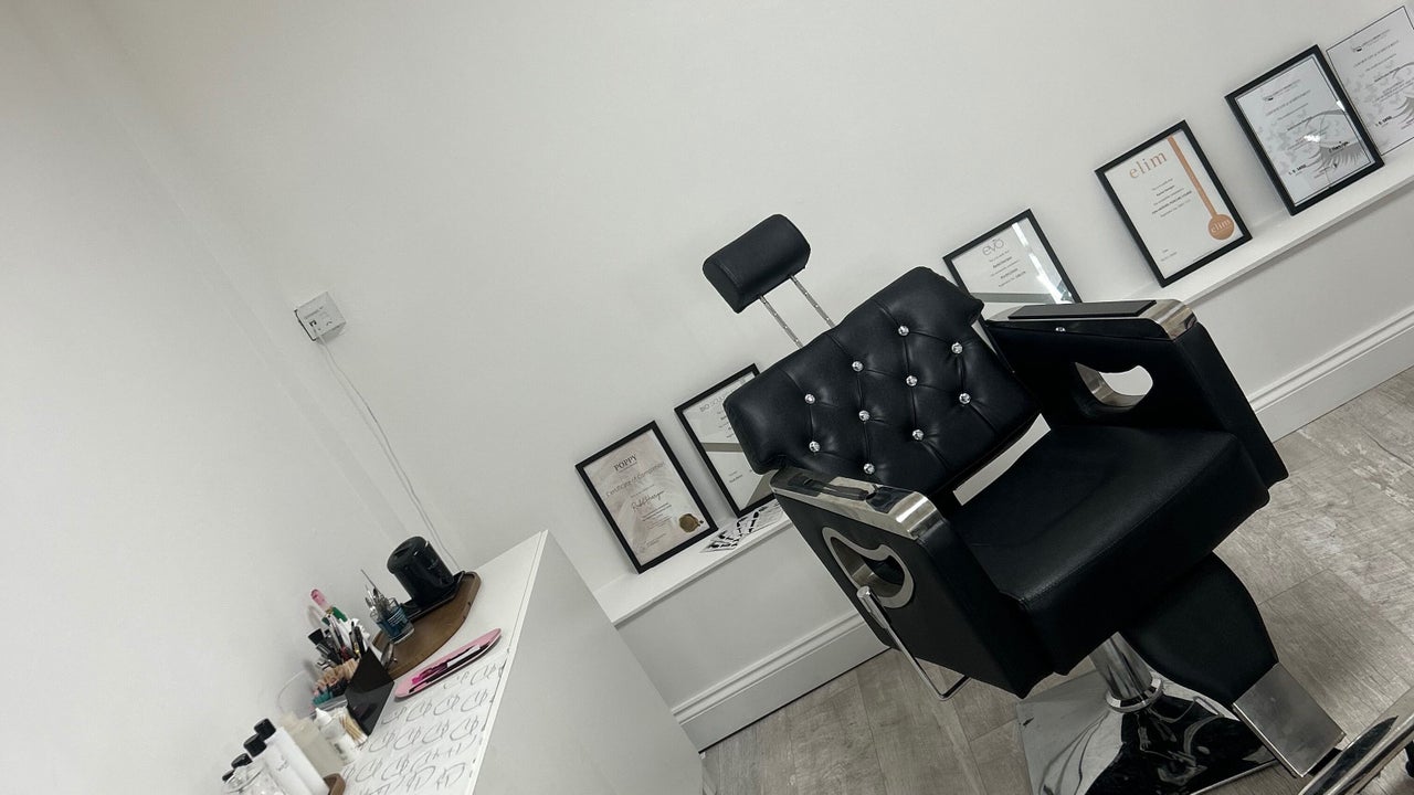 e8353aae-9a6d-4596-8c80-d8db22556c09-halobeautystudio-gb-england-letchworthgardencity-fresha-4806332