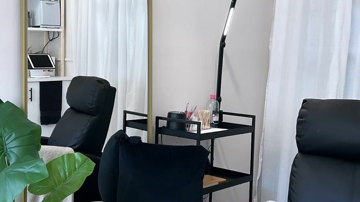 e9354864-3700-4f1b-9d37-42e4cee4b401-3395352