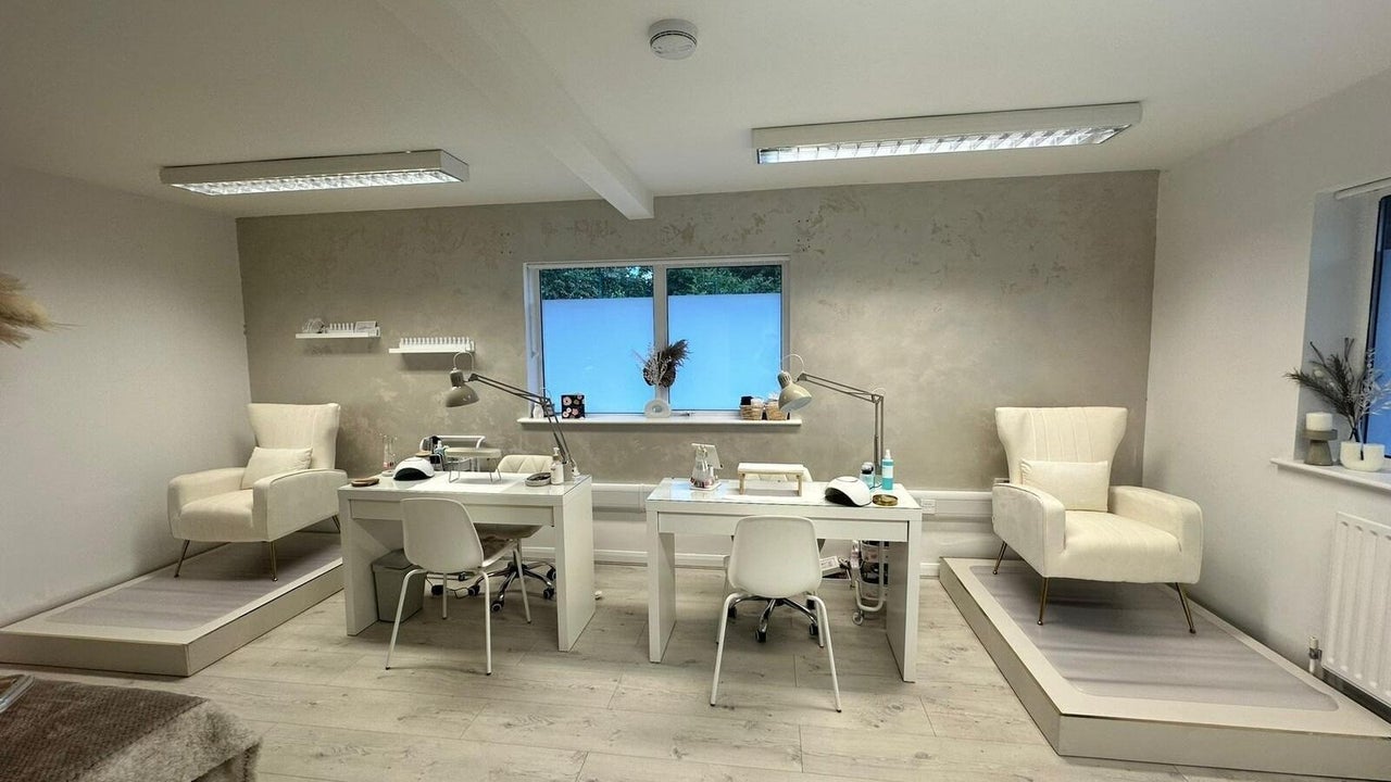 e935b312-1763-4a4b-86ed-c3e939108253-jmaestheticallyyours-gb-england-hilton-fresha-5270269