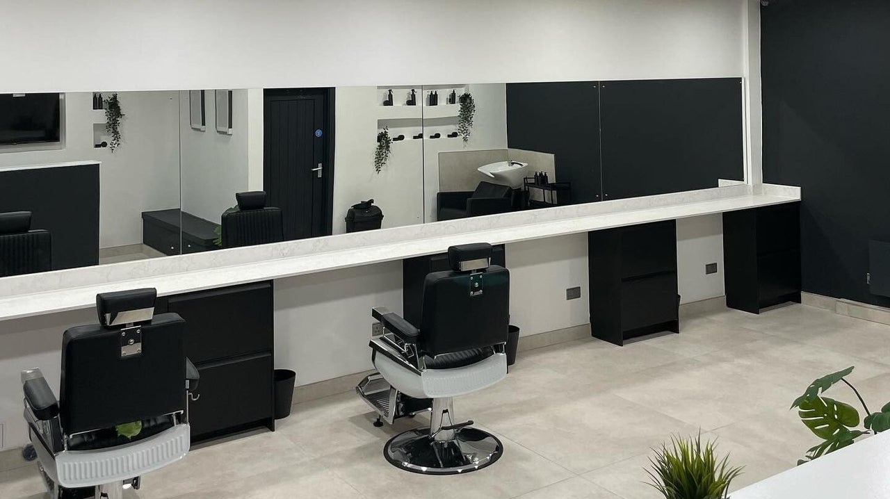 e93bed0c-1bb2-4b7b-ac74-ad21b4b82668-clubtwentytwo-gb-wales-cardiff-fresha-6926891