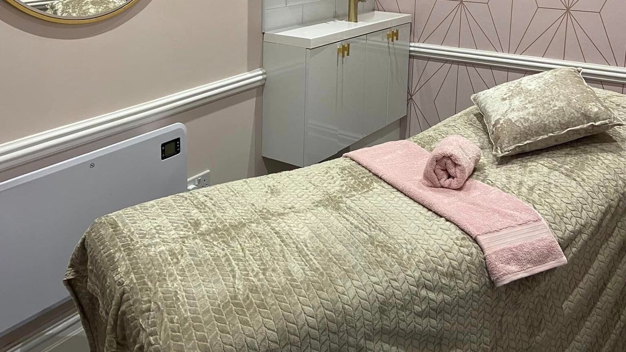 e9d3d19f-0421-4e19-9a2a-dc117da26744-clarearmstrongandco-gb-england-menston-fresha-6370990