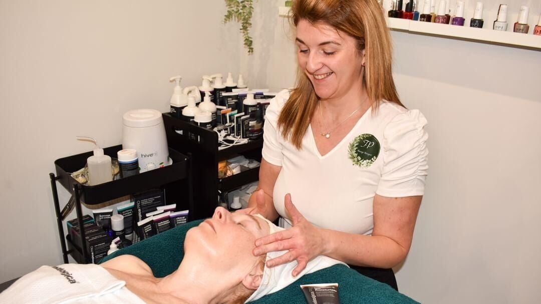 e9e03a55-26ef-44b6-9d81-2abadf6d997a-fpmassagetherapist-gb-england-chesterfield-northwingfield-fresha-1328509