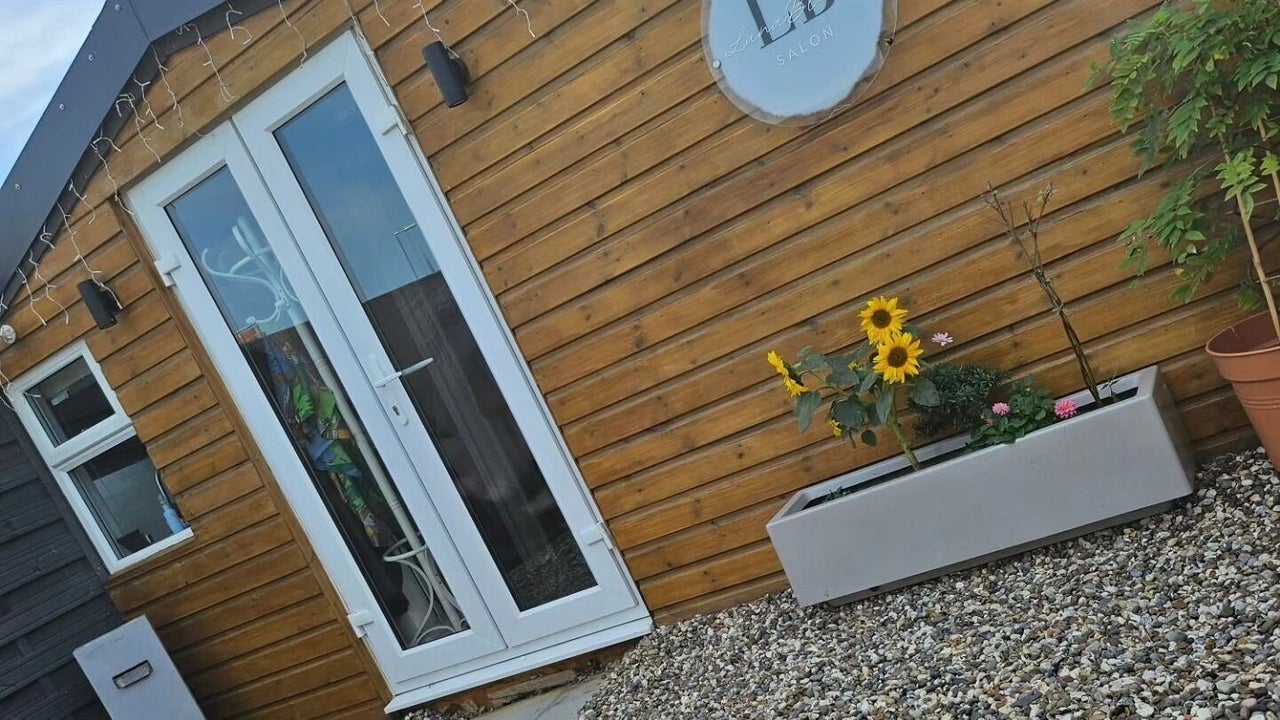 e9f51a3b-1b83-4673-b71b-654b8ca4a87d-lunablush-gb-england-highworth-fresha-6773435