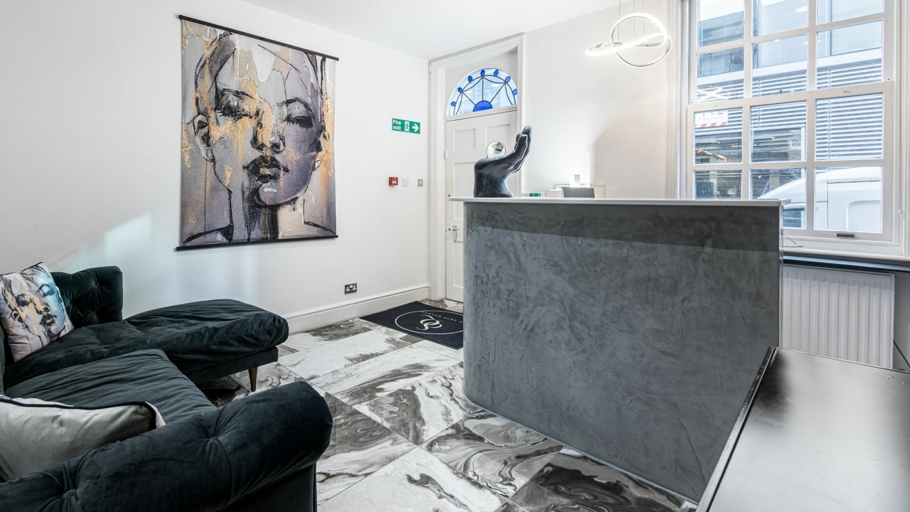 ea5bc0f8-0287-461b-82fb-f727159704f6-5220443