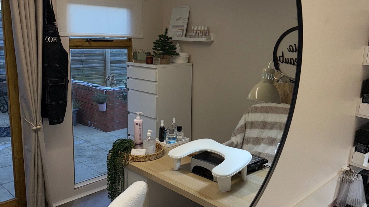 ea6a2003-7f0d-46c5-9296-18cc5e6382f1-oliviamaebeauty-gb-england-eastrington-fresha-8378643