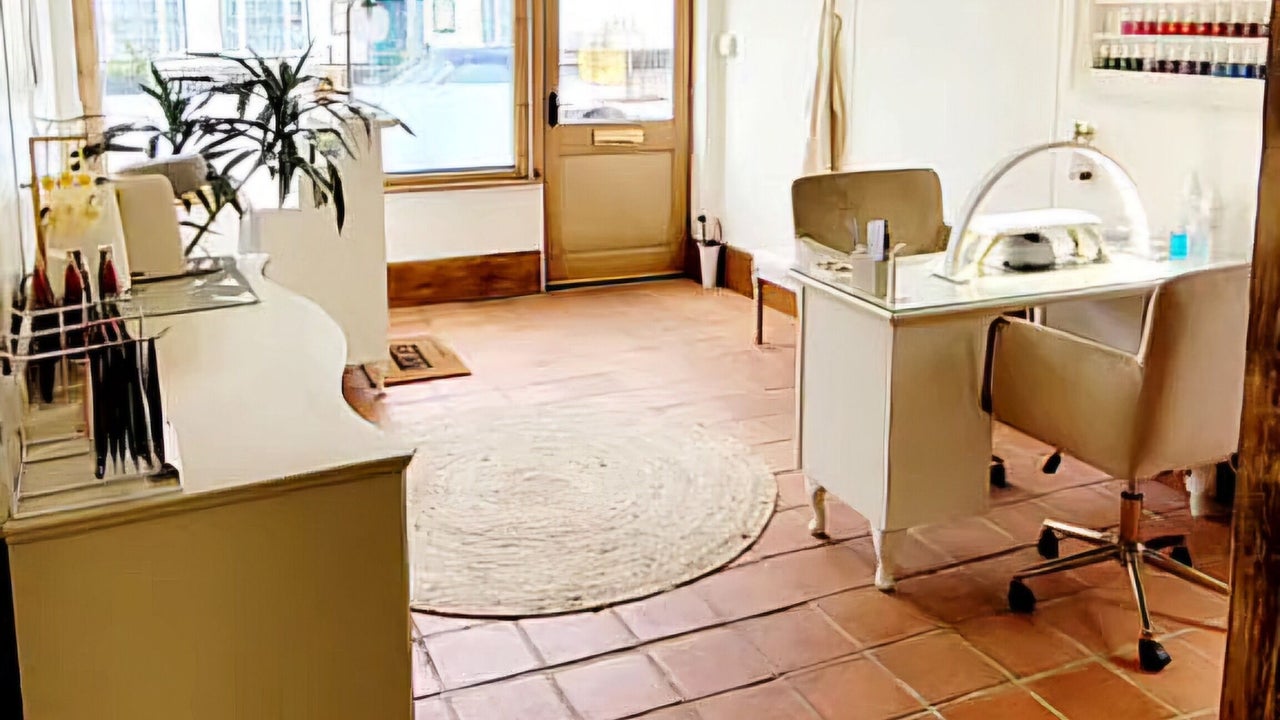 ea6c7bf2-3b07-4e60-a06d-bfa9e1c740d0-luxebeauty-gb-england-longstratton-fresha-7946368