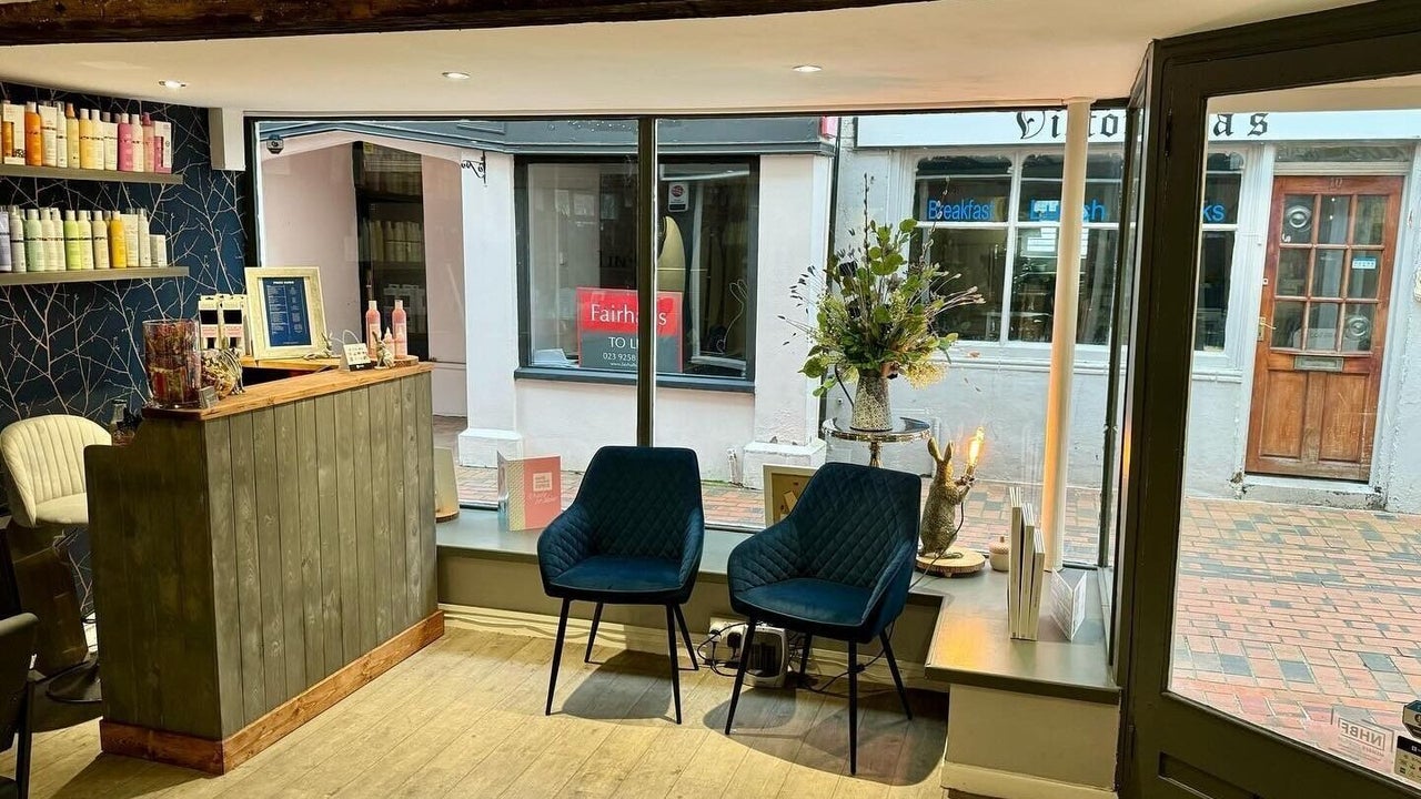 ec52ab3b-caeb-45ec-9cdd-137a83380dc9-warrenanthonyhairsalon-gb-england-gosport-fresha-1592182