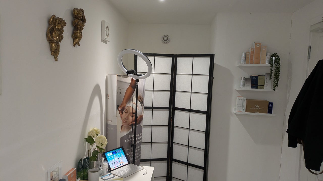 ed3d9857-6f7d-44e9-85ca-d5653115f1ed-crystalroseskinclinic-gb-england-needhammarket-fresha-3430083