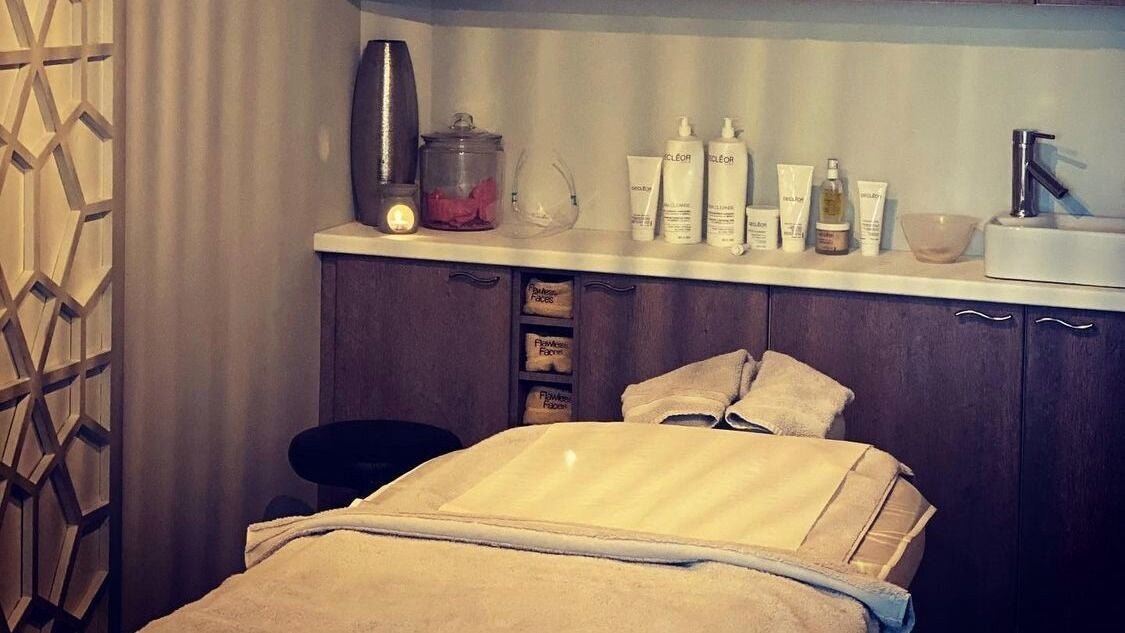 edb45eaf-afc8-4b2b-9049-55649fd26431-flawlessfaces-hairbeauty-gb-england-stamford-fresha-5486397