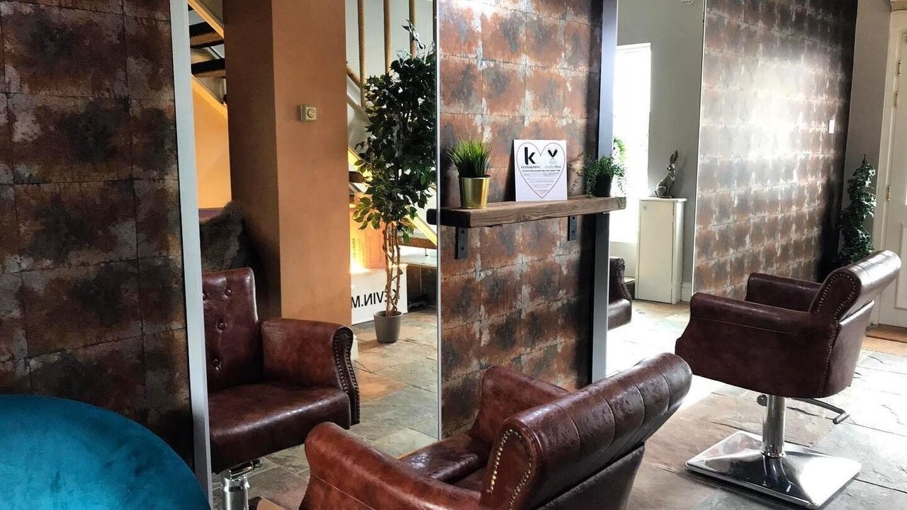 ee5be2ff-d6d8-4d5c-ad03-a5115bd36e49-hassellhousehairdressing-gb-england-newcastle-under-lyme-fresha-9641883