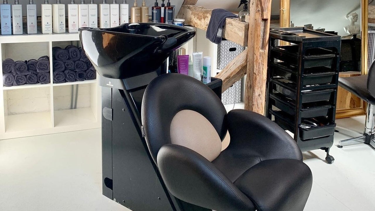 ef3fd636-dc8e-4a50-9d3a-2b2c5c915a75-shelwenhairholistic-gb-england-northhoughton-fresha-1909428