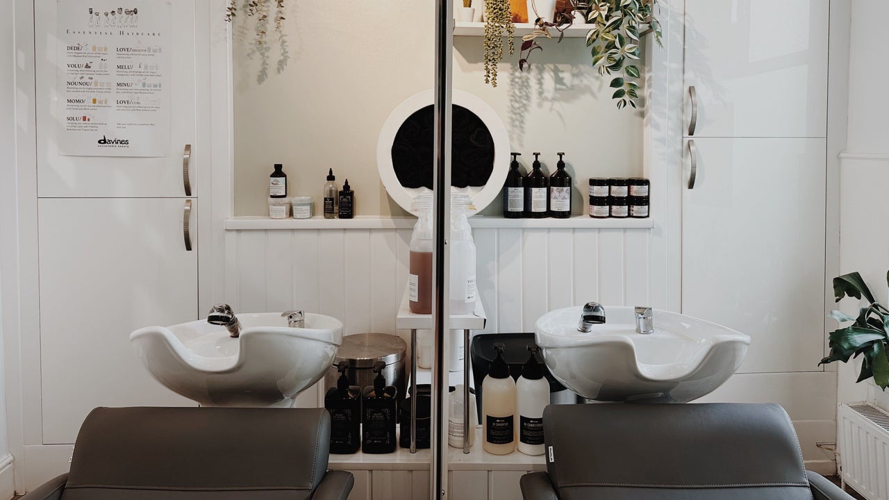 ef4e792b-9dcf-490f-9a51-f5c7fef6f2f2-coraandco-gb-england-teignmouth-fresha-4968172