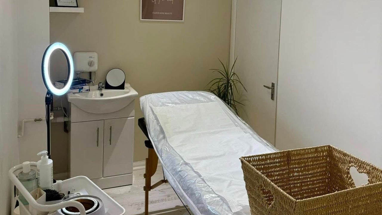 ef587154-9742-4f3c-ac24-82f55a14e21a-gowerskinaesthetics-gb-wales-kittle-fresha-3570045