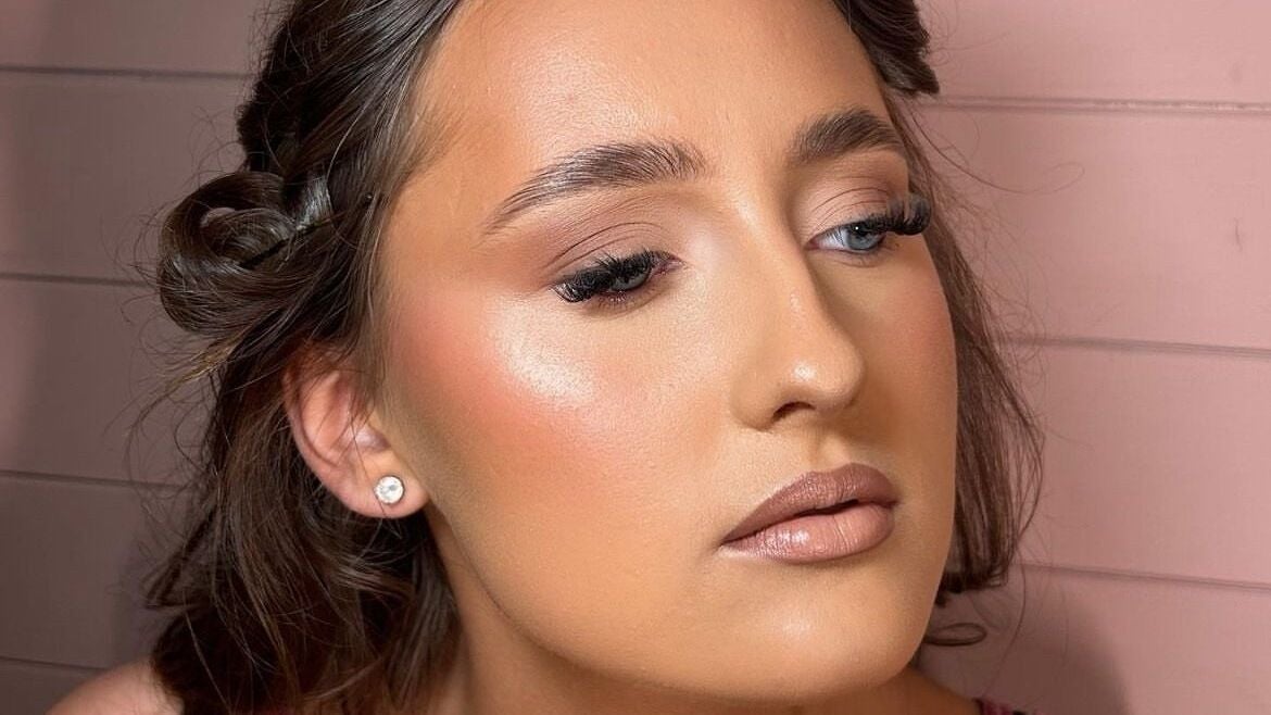 ef9d3c31-27de-40f1-839b-ad343a1378fe-byellemarie-gb-england-oswestry-fresha-4281307