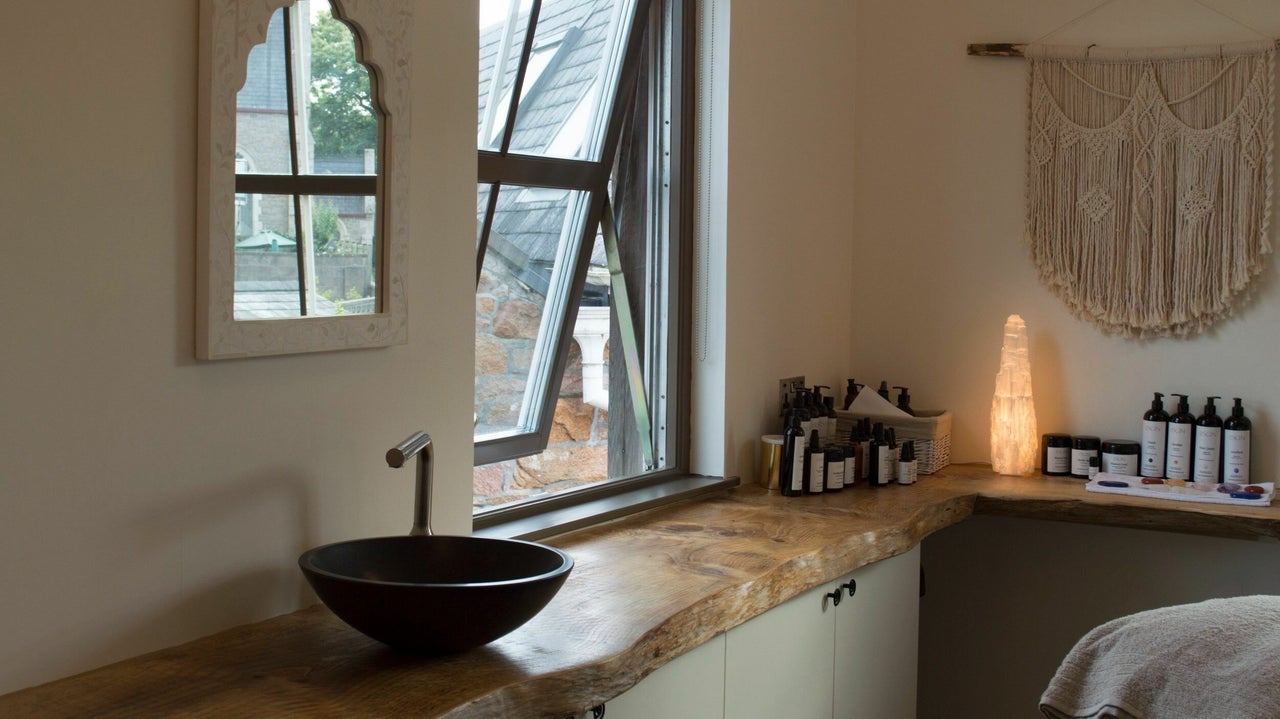 efb9eba3-27c4-4b68-9bf6-72f356d1b59c-thejourneystudioatdavidhick-je-stlawrence-carrefourselous-fresha-4016328