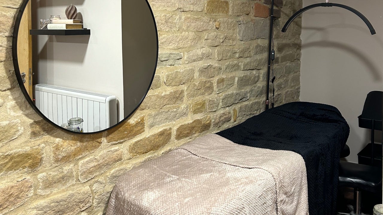 f00632c8-8547-44d5-a26c-a8c5e5b9ec81-thelashprojectco-gb-england-huddersfield-lindley-fresha-3244917