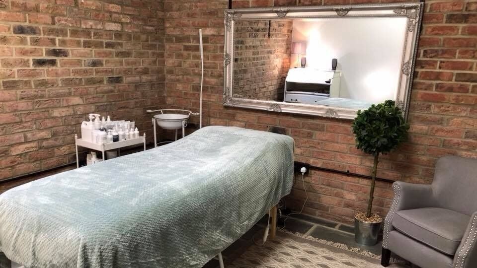 f2341d83-3a3d-46a4-980d-6e302b416ba8-theretreat-gb-england-oakhanger-fresha-5198977