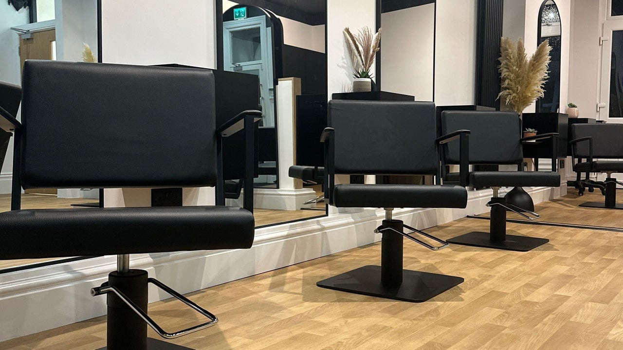 f2bb812e-4b55-4e9a-92a6-3985198c6ef4-meliacontemporaryhair-gb-england-southport-fresha-4615840