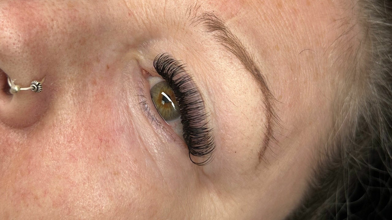 f30ec72a-57e4-45fd-a531-990cd4695f99-lashesbysophh-gb-england-liverpool-oldswan-fresha-3393066