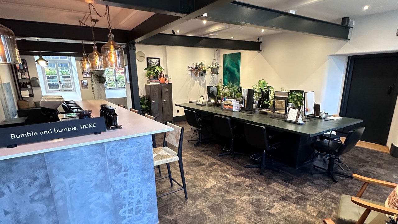 f36bdd46-827d-463d-881e-078fc4a55f44-crafthairdressing-gb-england-tring-fresha-6482891