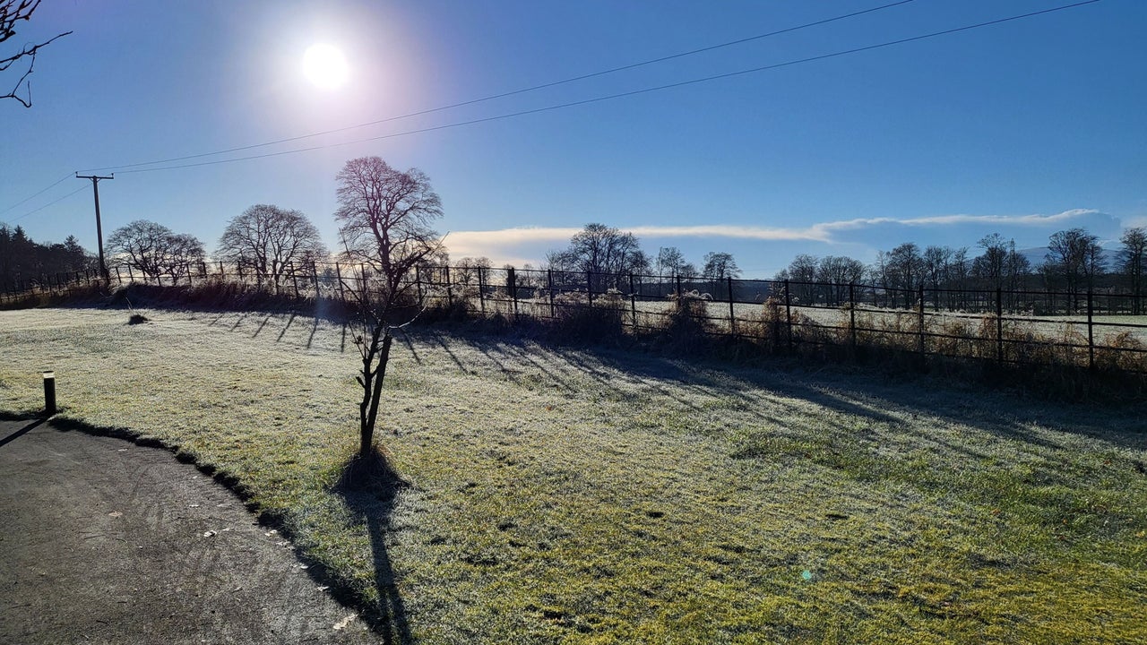 f3941e35-8980-46d7-8b2b-f826e9098809-2042193