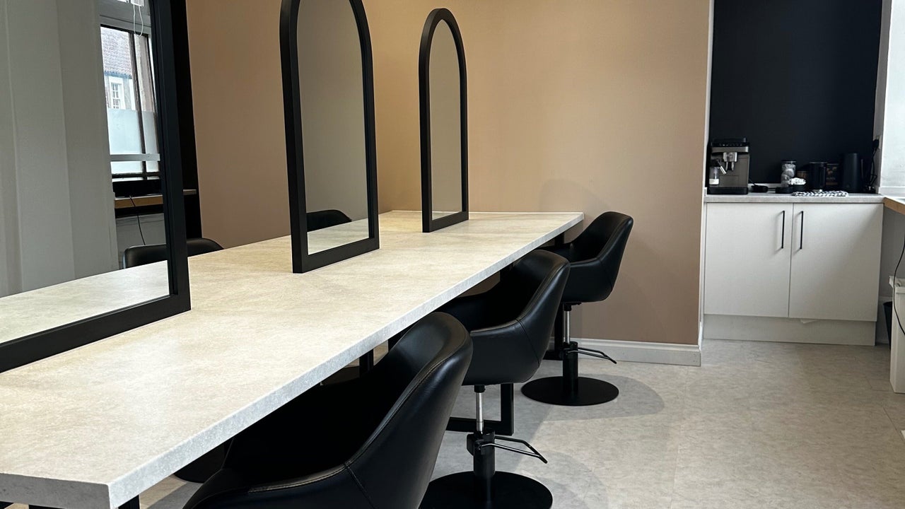 f4014be7-3d34-4f3f-8623-441ea8912e7e-exhibitstudio-gb-scotland-uphall-fresha-3556128