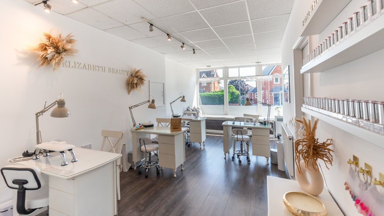 f4a1a5a3-0207-42c4-9454-998d30653ade-elizabethbeauty-gb-england-rugby-fresha-9149867