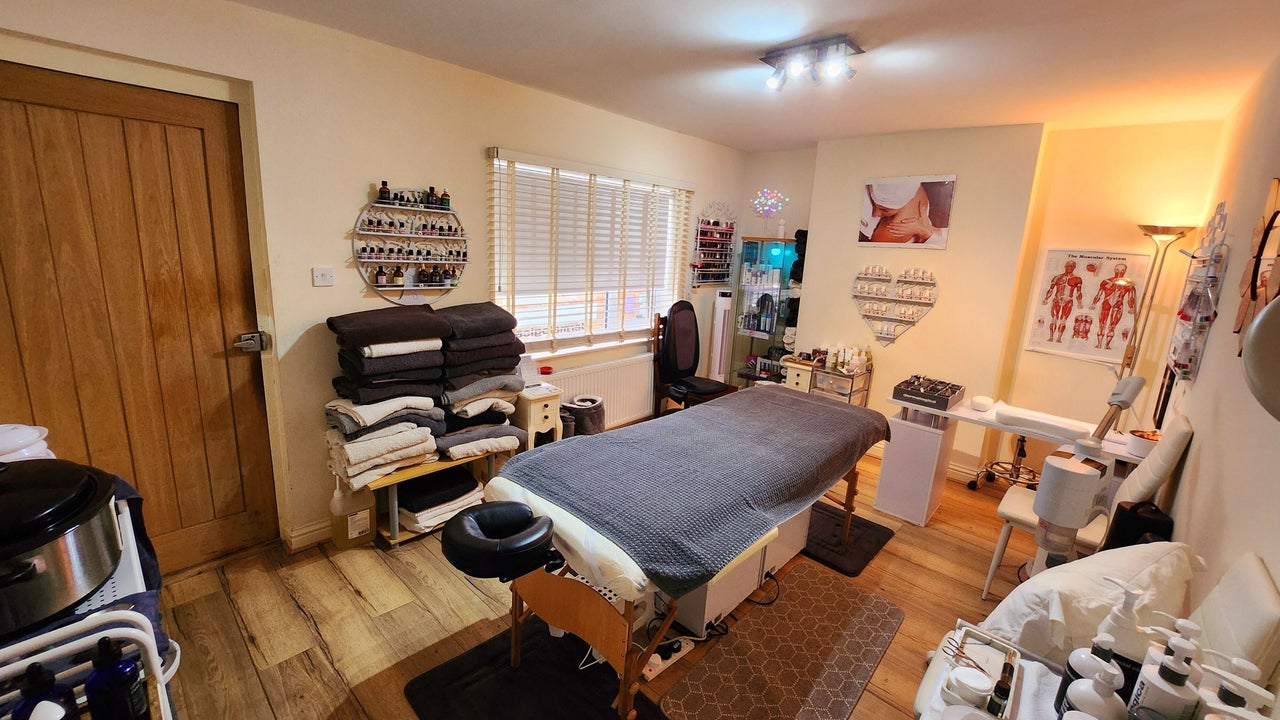 f56c414c-56b9-4211-8536-1a748548af8d-castawaybeauty-gb-england-ducklington-fresha-1002902