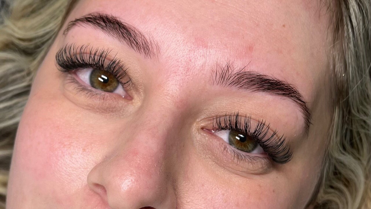 f5d6b7e5-9fed-43f2-8a20-2dff928e5399-nickeyelash-gb-england-canveyisland-fresha-1548644