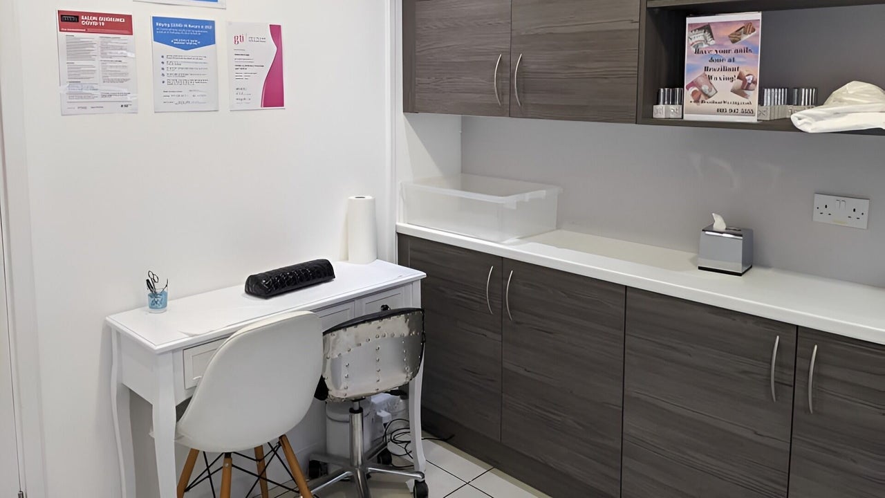 f6a5a8cd-0c99-4665-8270-fbff51ebdff1-braziliantwaxinghaydnroad-gb-england-nottingham-sherwood-fresha-4769975