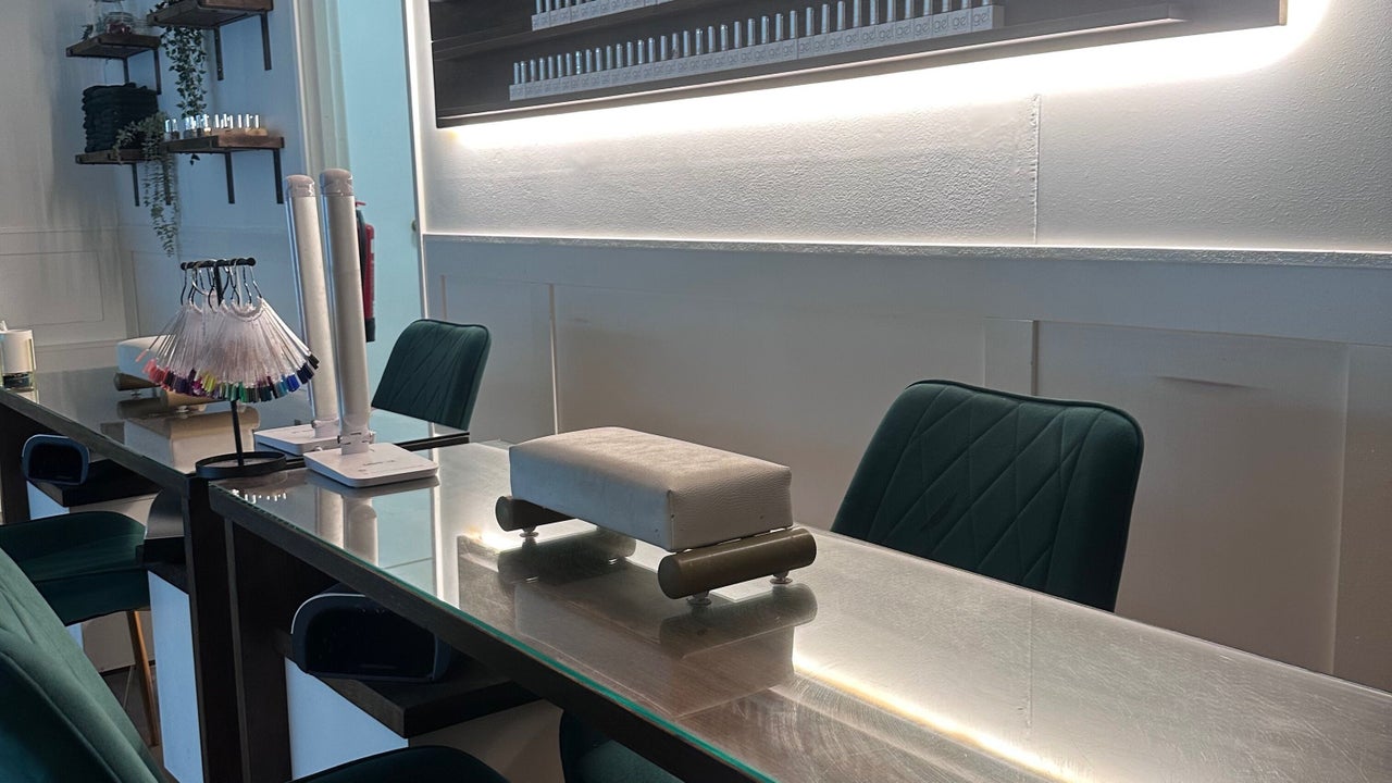 f6e26e5f-2ce3-4d24-9877-4a8efac3377d-blakebeaux-gb-england-truro-fresha-3583987