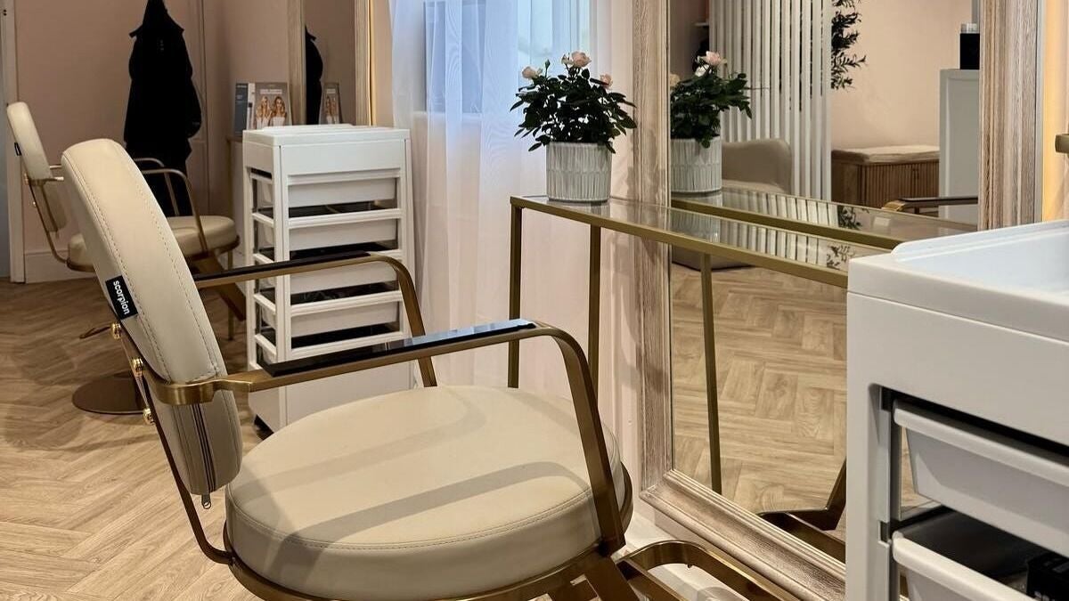 f72a94ca-9838-4a48-9e9b-9844e2ab77c8-bybeckystudios-gb-england-wells-kewardparkglastonburyroad-fresha-9026592