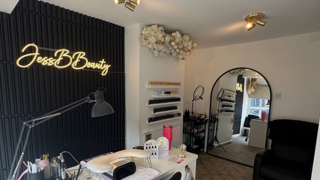 f7732c6b-80bb-4371-942f-46db08ef2494-jessbbeauty-gb-england-whitworth-fresha-1692339