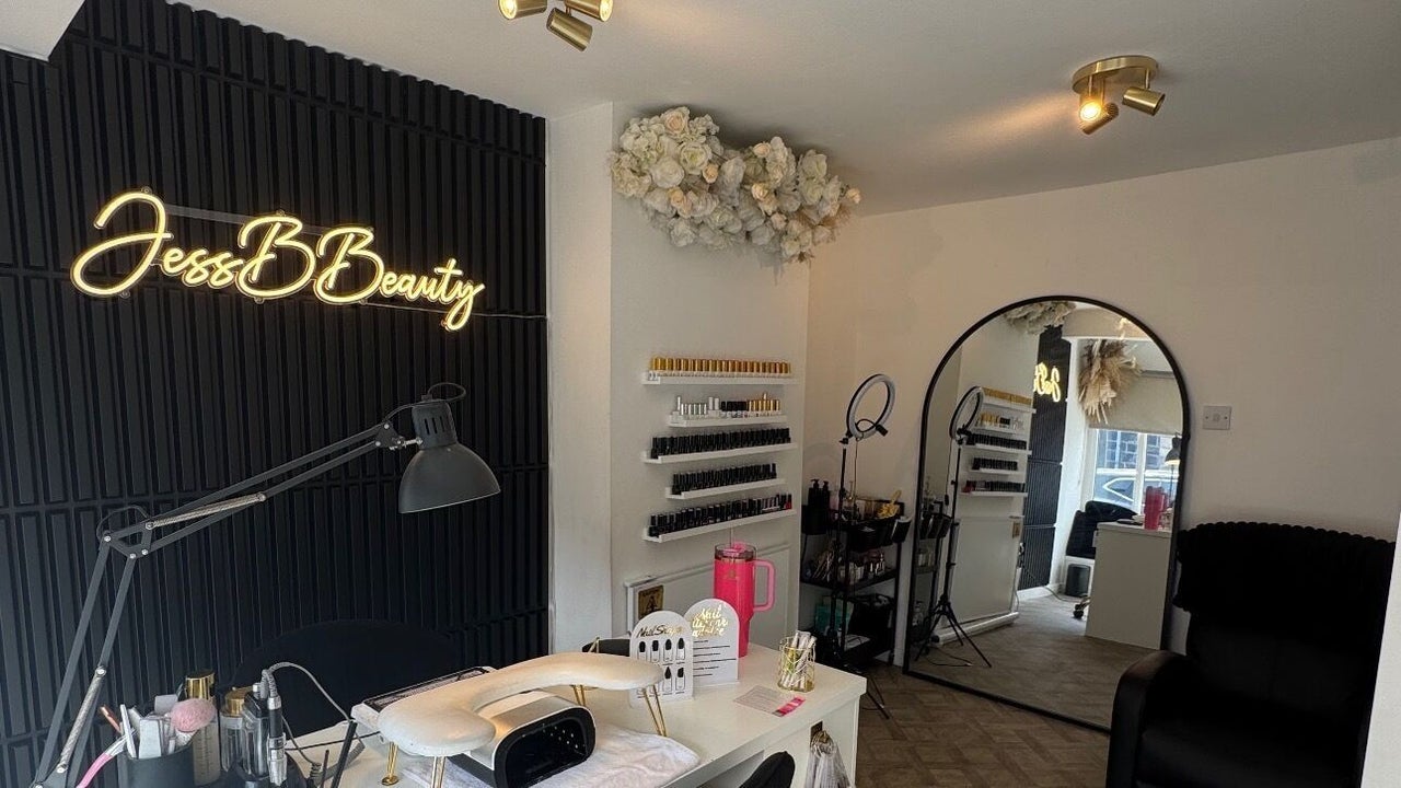 f7732c6b-80bb-4371-942f-46db08ef2494-jessbbeauty-gb-england-whitworth-fresha-1692339