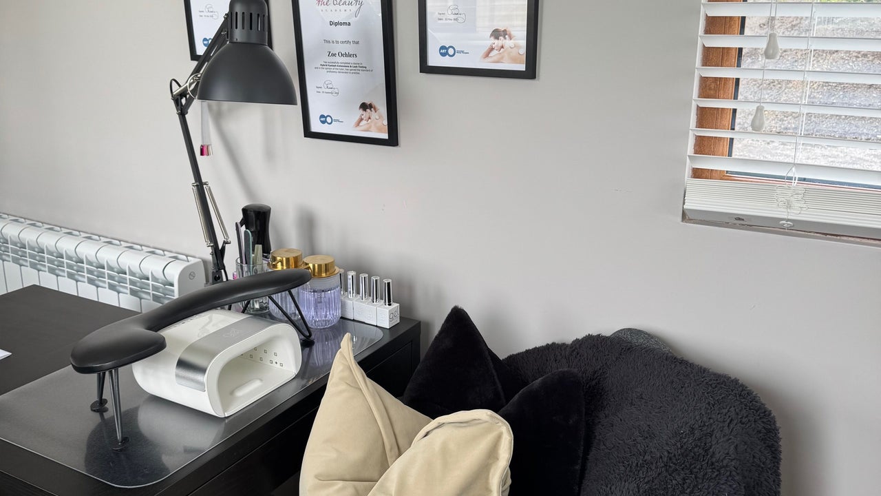 f8551f41-51aa-4612-9179-187425094bd4-bellabeauty-gb-england-bowerhill-fresha-5606884