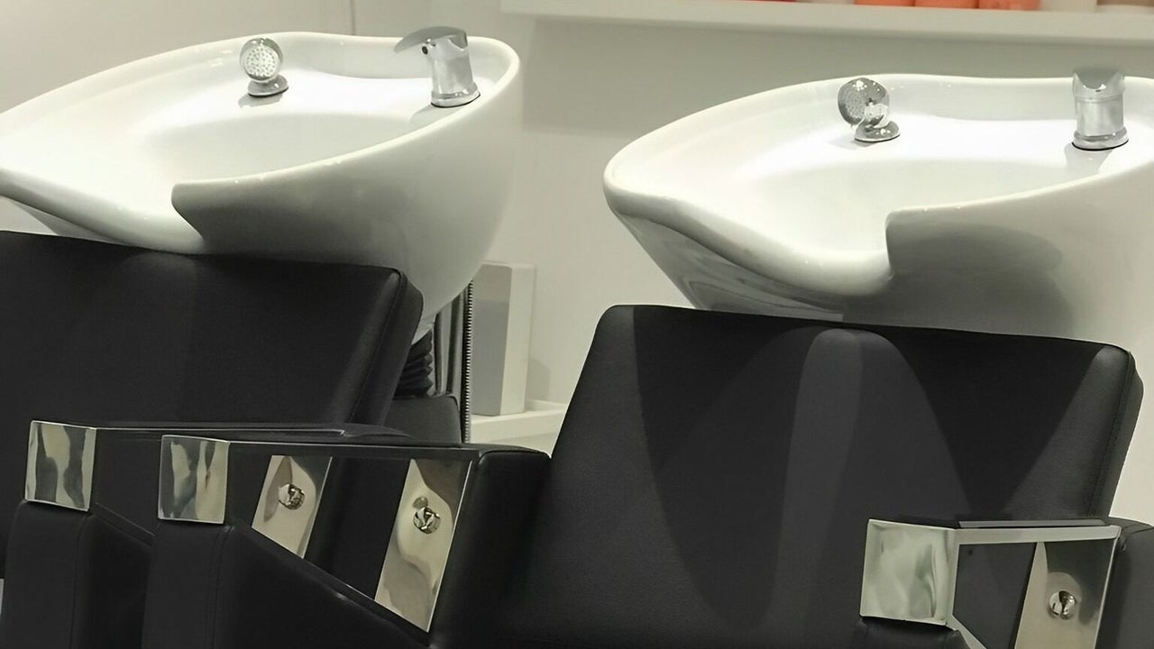 f88c9276-ebff-4958-92ec-a0242f9323a7-shadeandover-gb-england-andover-fresha-5373192