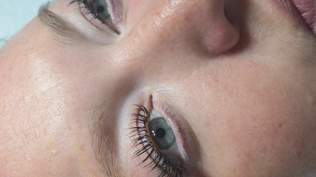 f8980e80-c1c7-4772-97dc-d62d03c1fe34-riversidelashes-gb-england-wimborneminster-fresha-1634468