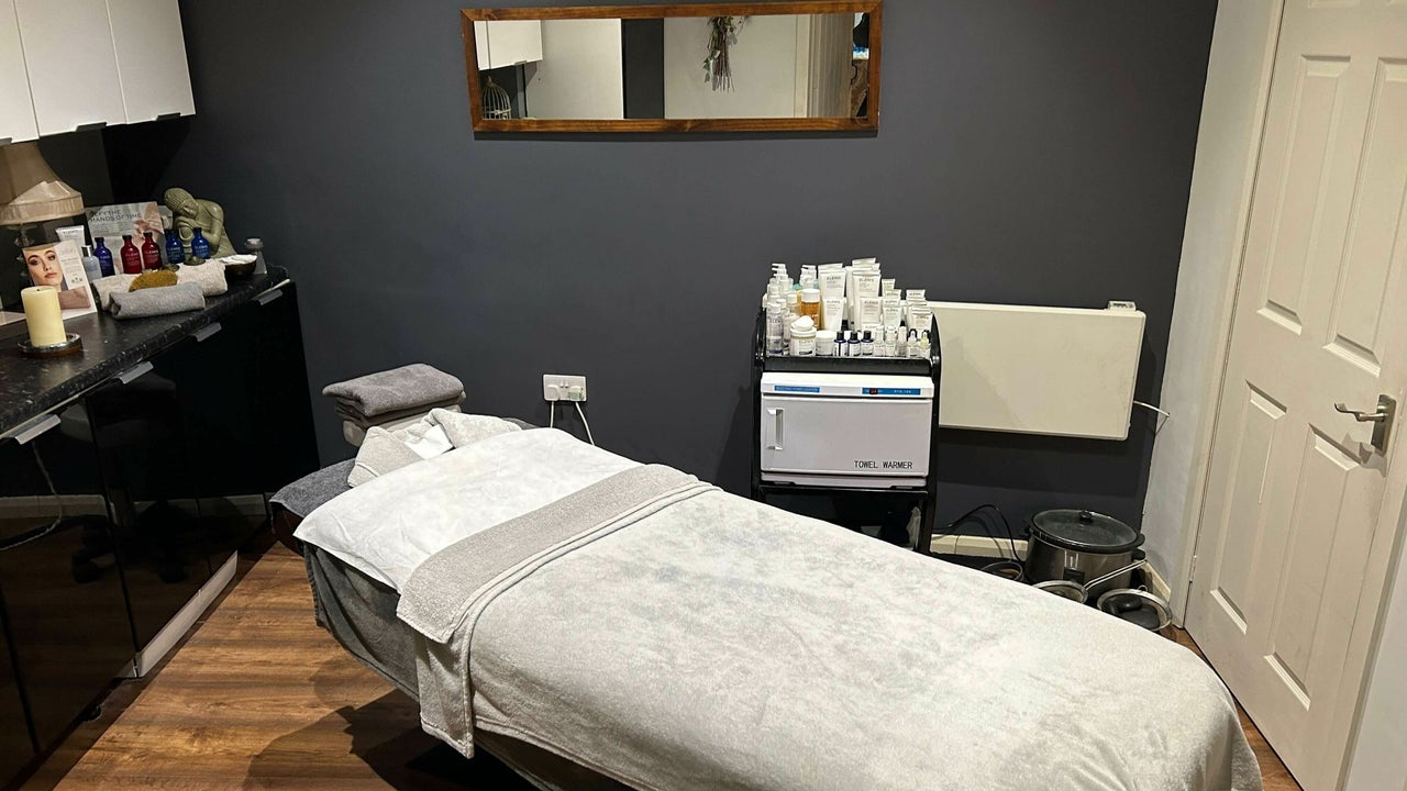 f8f7cd82-76e6-42b5-ad73-b1a9f9cb1bfa-pureindulgencedayspa-gb-england-merton-fresha-6133401